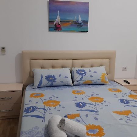 Guesthouse Xhimi Ksamil Esterno foto