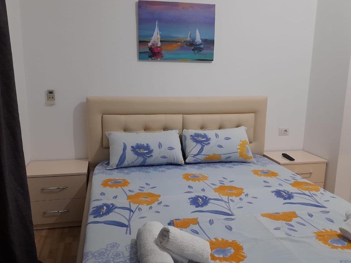 Guesthouse Xhimi Ksamil Esterno foto