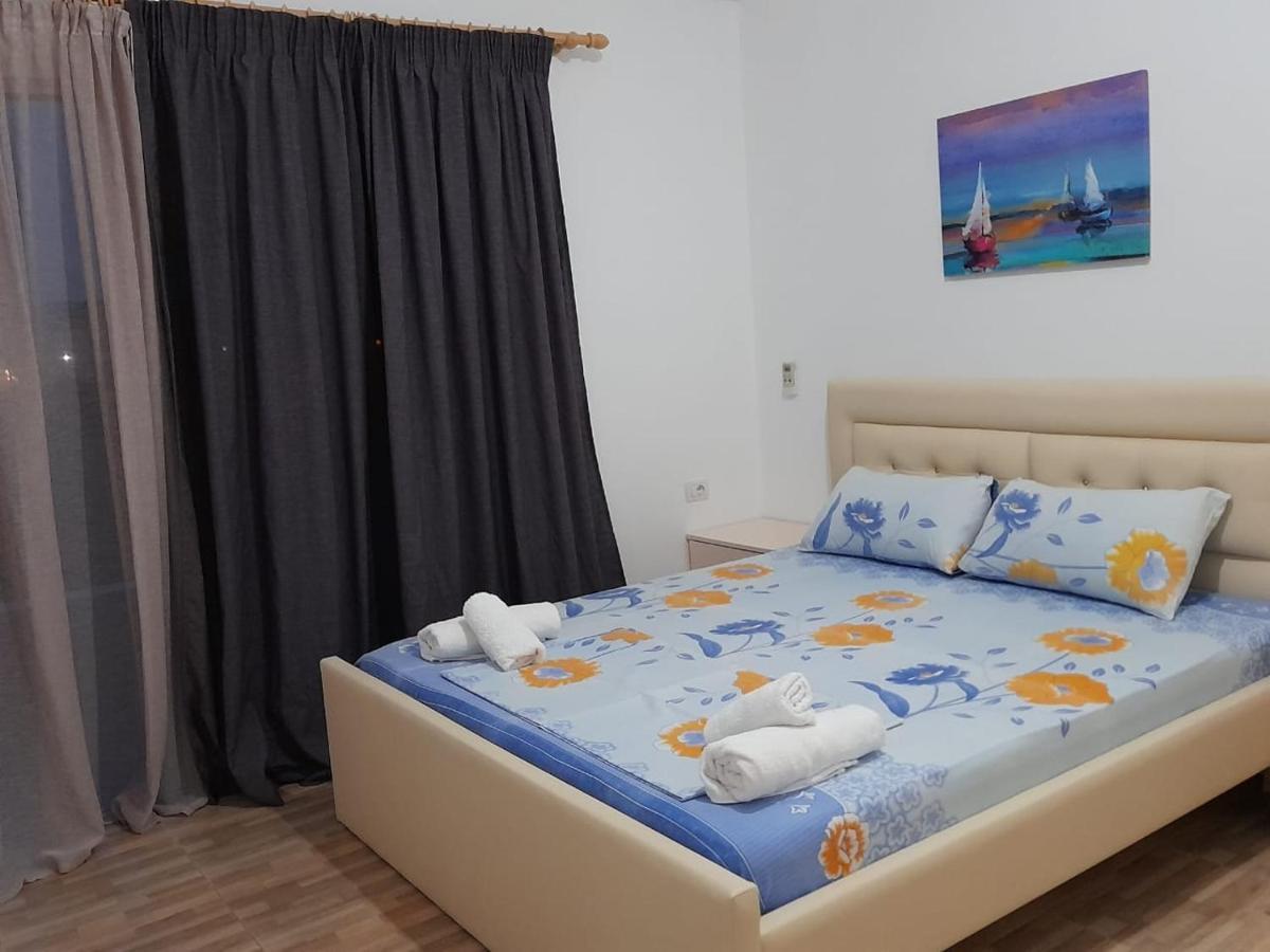 Guesthouse Xhimi Ksamil Esterno foto