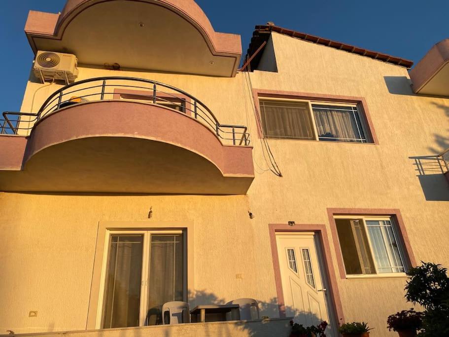Guesthouse Xhimi Ksamil Esterno foto