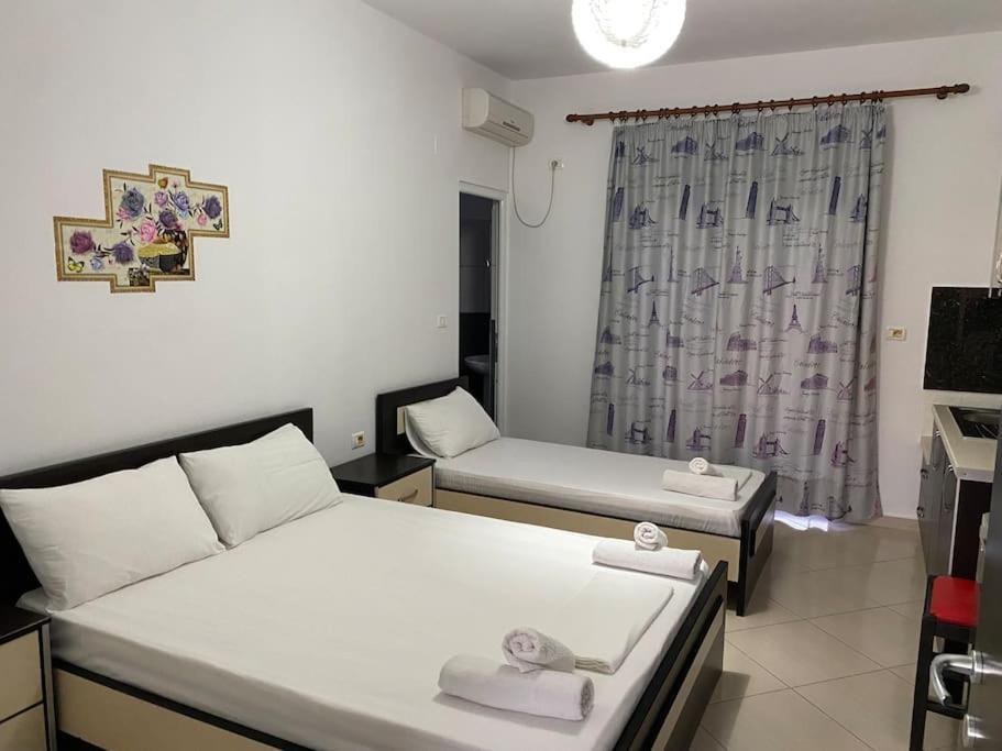 Guesthouse Xhimi Ksamil Esterno foto