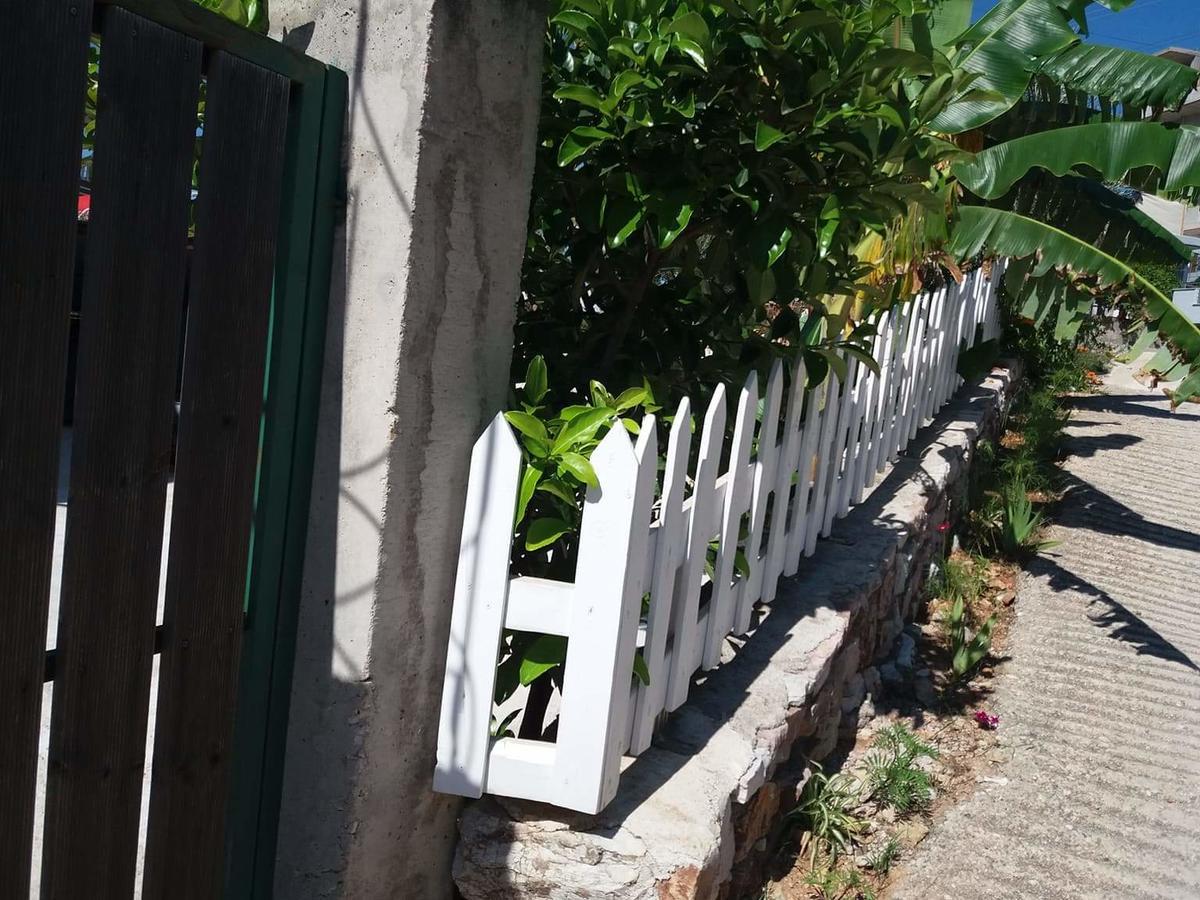 Guesthouse Xhimi Ksamil Esterno foto